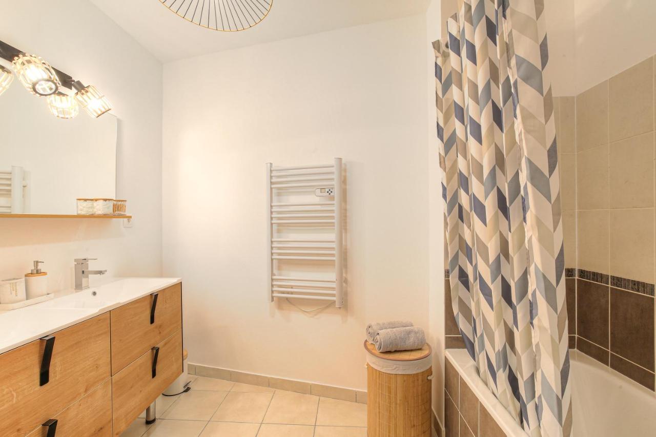 Appartement Le Louis D'or -acces Facile Gare/eurexpo/aeoroport *